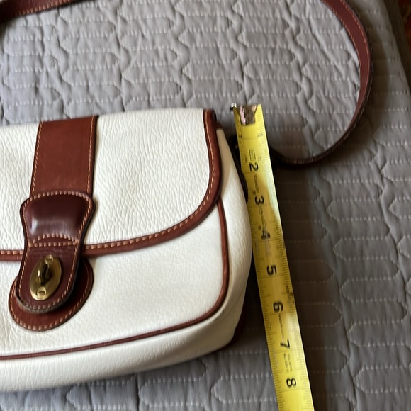 Coach cream pebbled leather shoulder bag - Picture 10 of 16